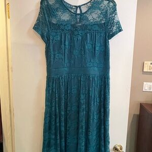 NWT Mod cloth Emerald/Teal Lace Dress L